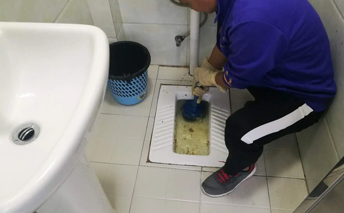 新抚疏通蹲坑